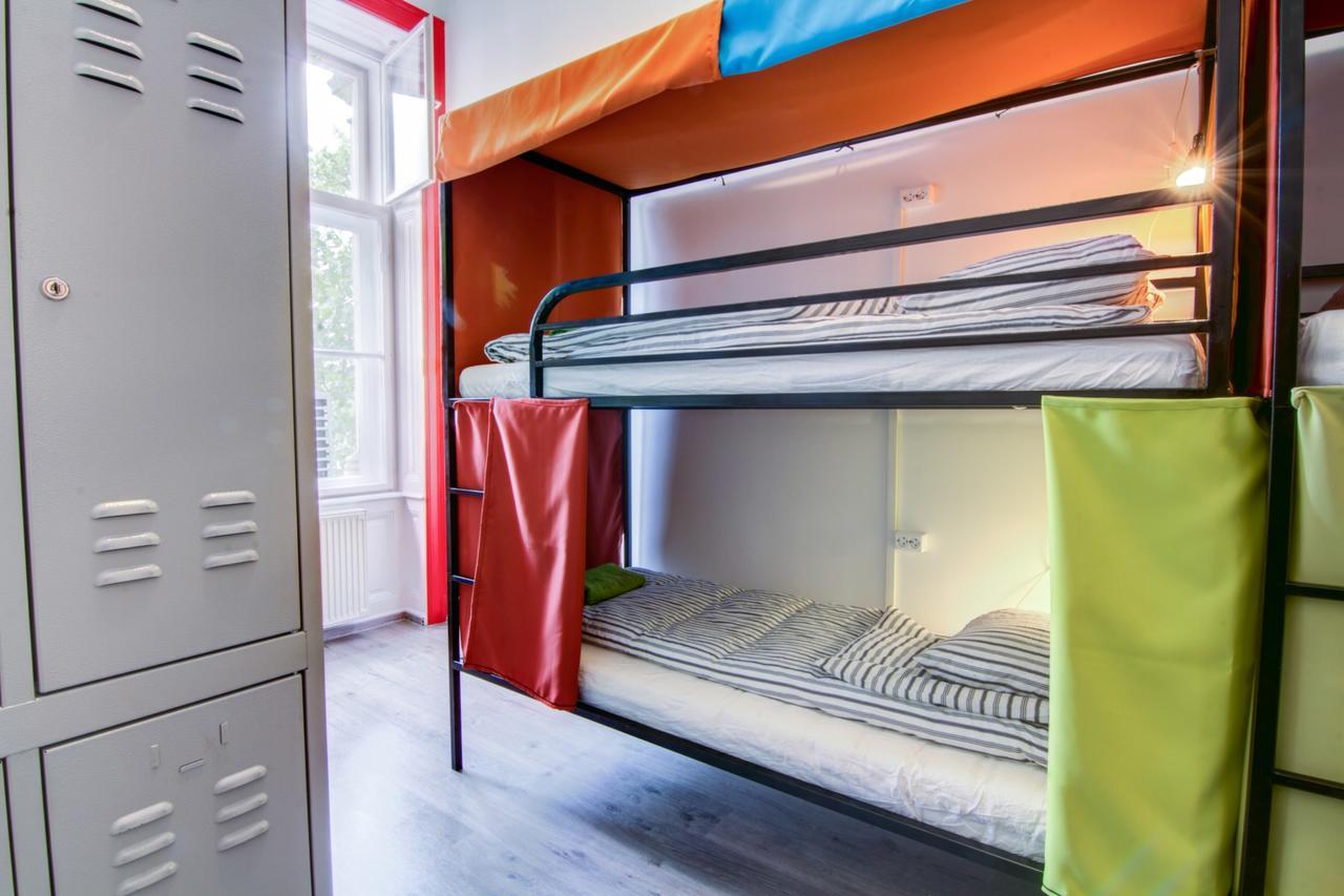 Pal'S Mini Hostel Budapest Esterno foto