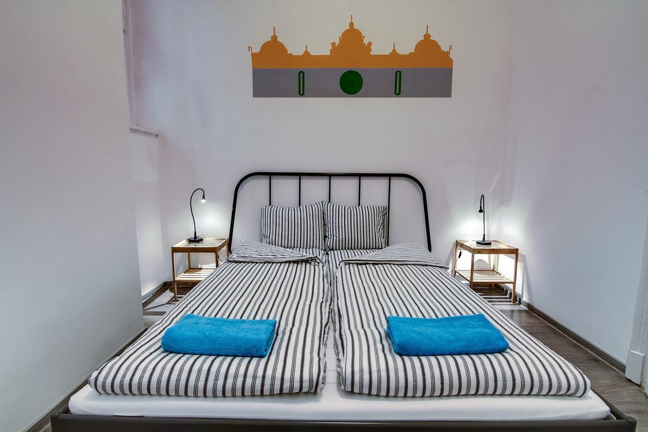 Pal'S Mini Hostel Budapest Esterno foto