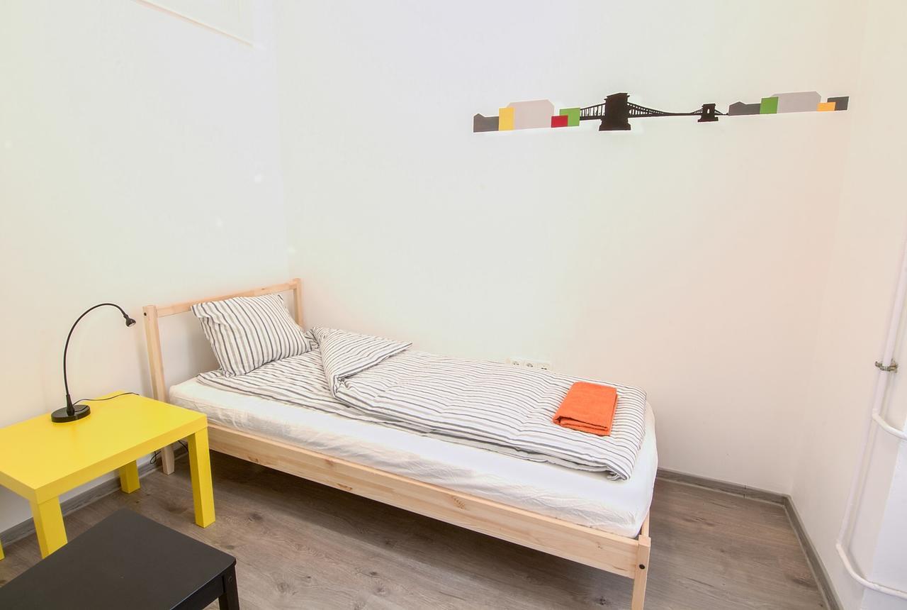Pal'S Mini Hostel Budapest Esterno foto
