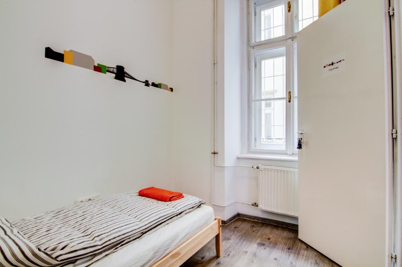 Pal'S Mini Hostel Budapest Esterno foto
